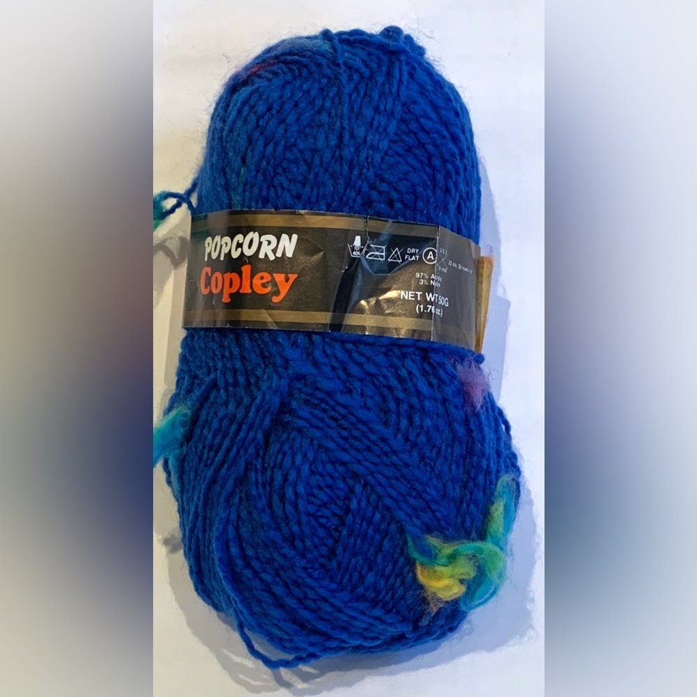 Copley Yarn Popcorn 97% Acrylic/3% Nylon Color #825 BLUE VARIEGATED Britain